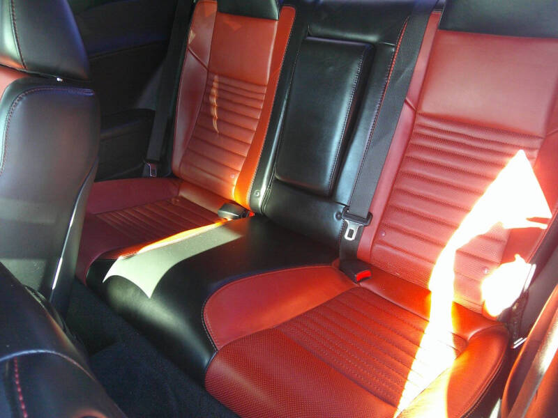 2016 Dodge Challenger R/T Plus Shaker