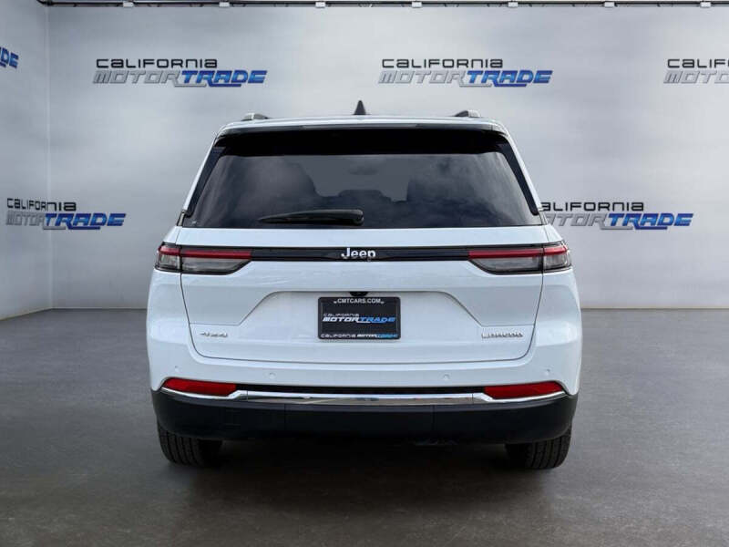 2023 Jeep Grand Cherokee Laredo