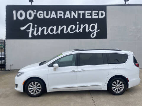 2017 Chrysler Pacifica for sale at MTA Auto in Detroit MI