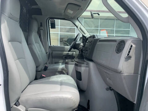 2012 Ford E-Series E-350 SD