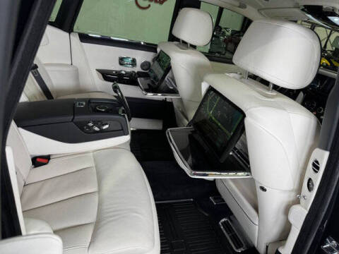 2022 Rolls-Royce Phantom