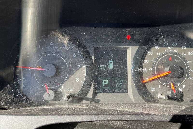 2017 Toyota Sienna LE 8-Passenger