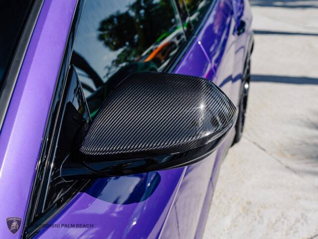 2023 Lamborghini Urus Performante