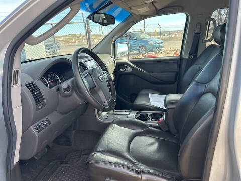 2005 Nissan Pathfinder SE