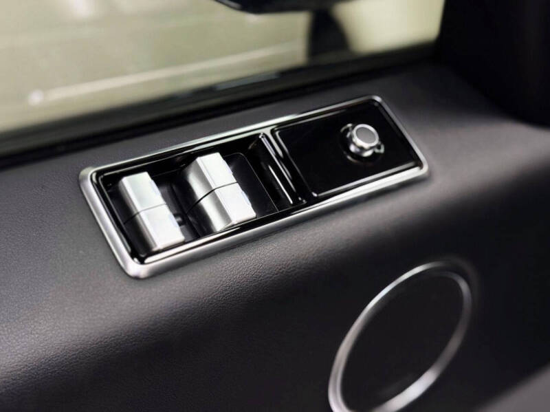 2021 Land Rover Range Rover Sport HSE Silver Edition