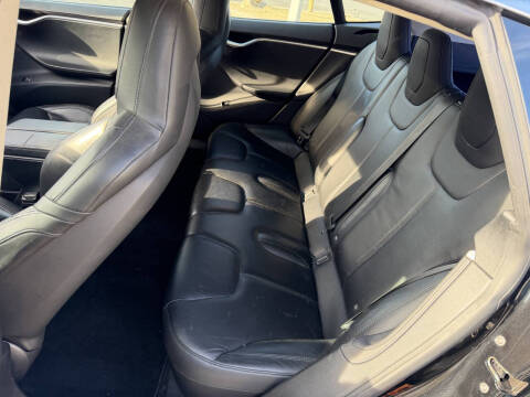 2016 Tesla Model S 70