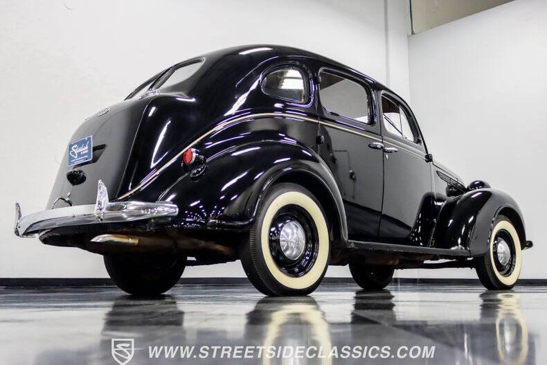 1938 Plymouth Deluxe