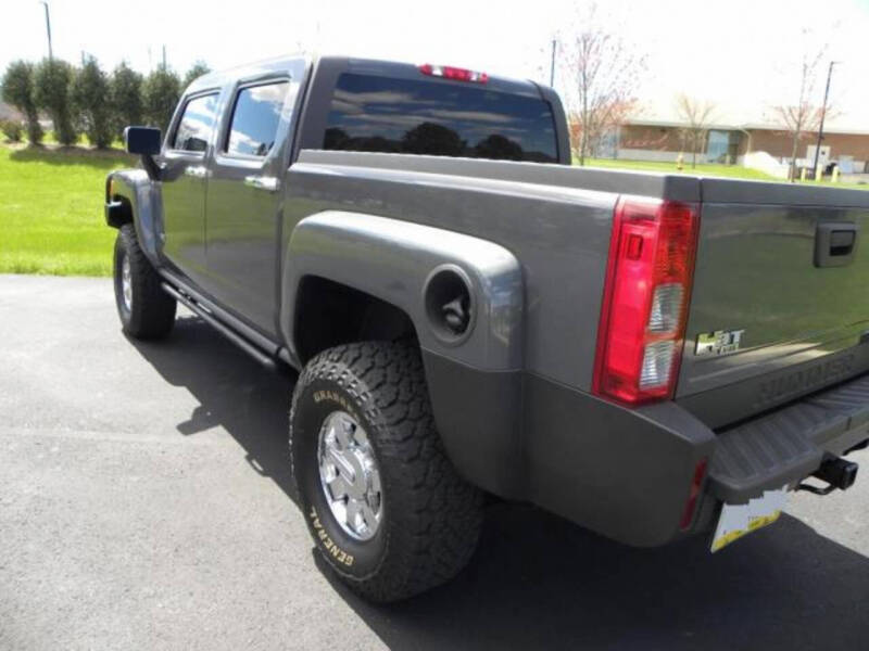 2009 Hummer H3T H3T Alpha's photo
