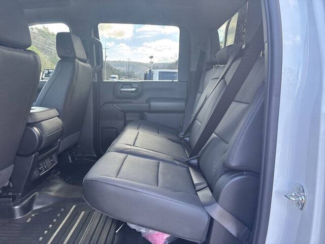 2026 Chevrolet Silverado 3500HD CC Work Truck