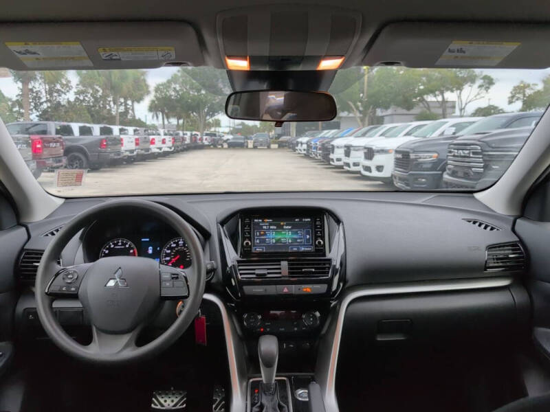 2024 Mitsubishi Eclipse Cross ES