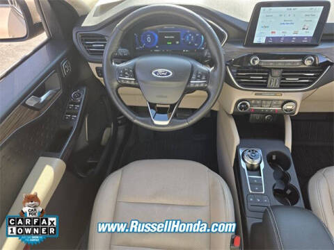 2020 Ford Escape Hybrid Titanium