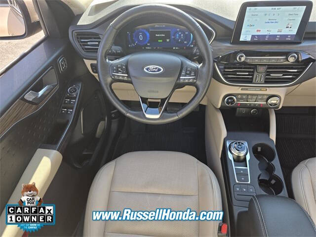 2020 Ford Escape Hybrid Titanium