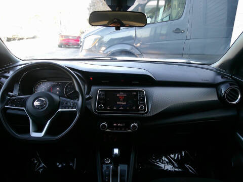 2020 Nissan Kicks SV