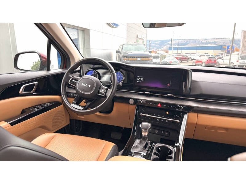 2024 Kia Carnival EX