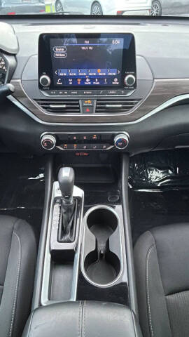 2024 Nissan Altima 2.5 SV