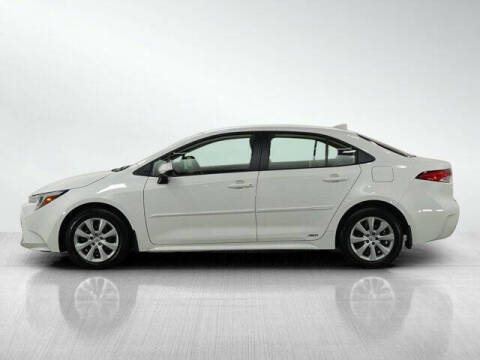 2025 Toyota Corolla Hybrid LE