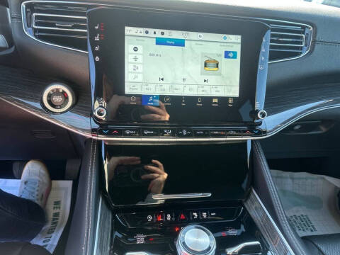 2022 Jeep Wagoneer Series III