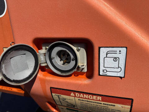 2014 JLG M600JP