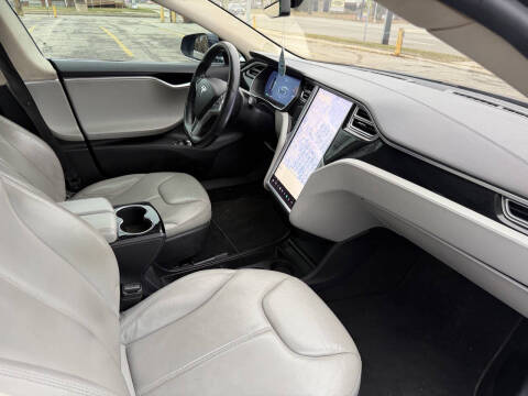 2015 Tesla Model S 85D