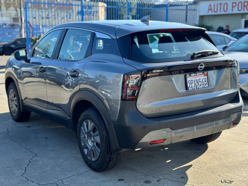 2025 Nissan Kicks S