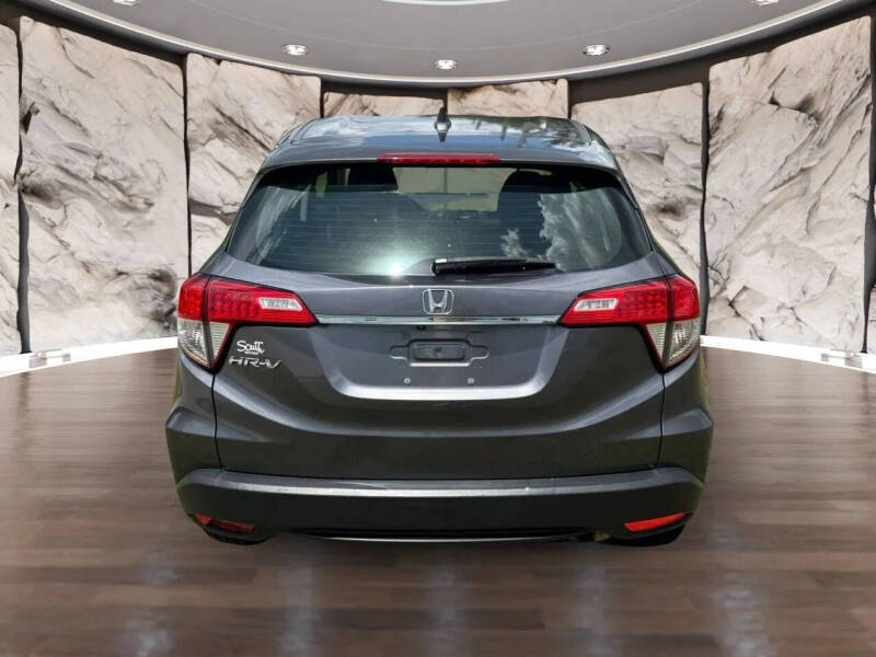2021 Honda HR-V LX