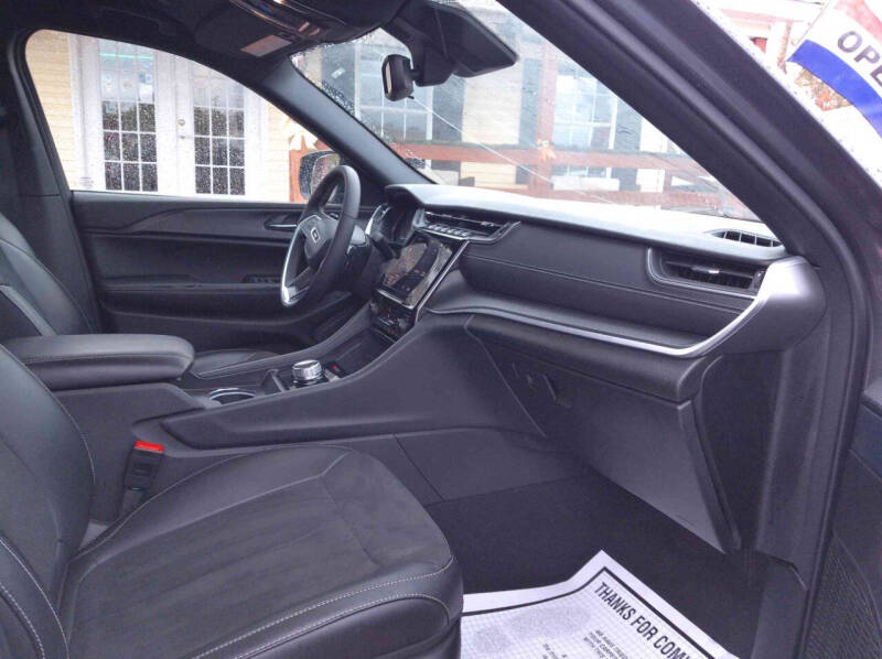 2024 Jeep Grand Cherokee Altitude