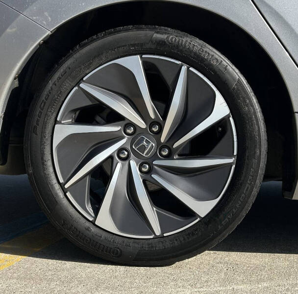 2019 Honda Insight Touring