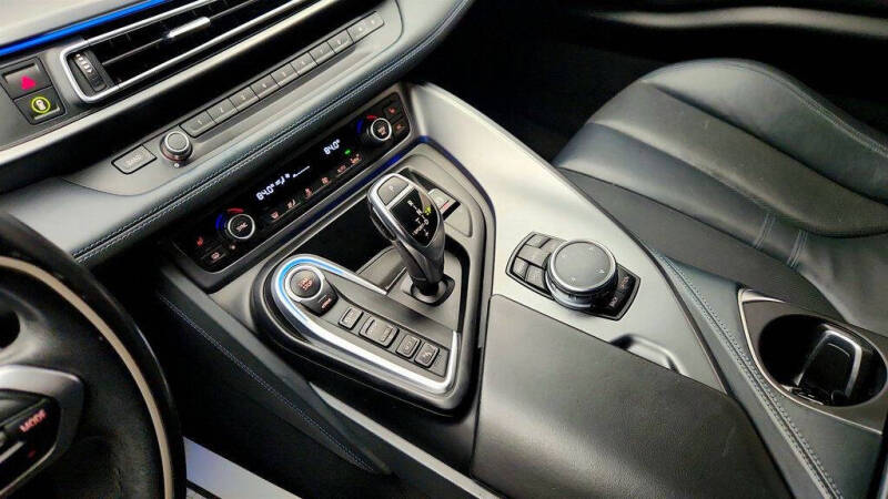 2015 BMW i8