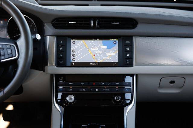 2017 Jaguar XF 35t Prestige