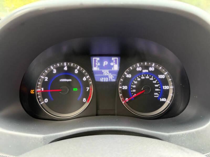 2017 Hyundai Accent Value Edition