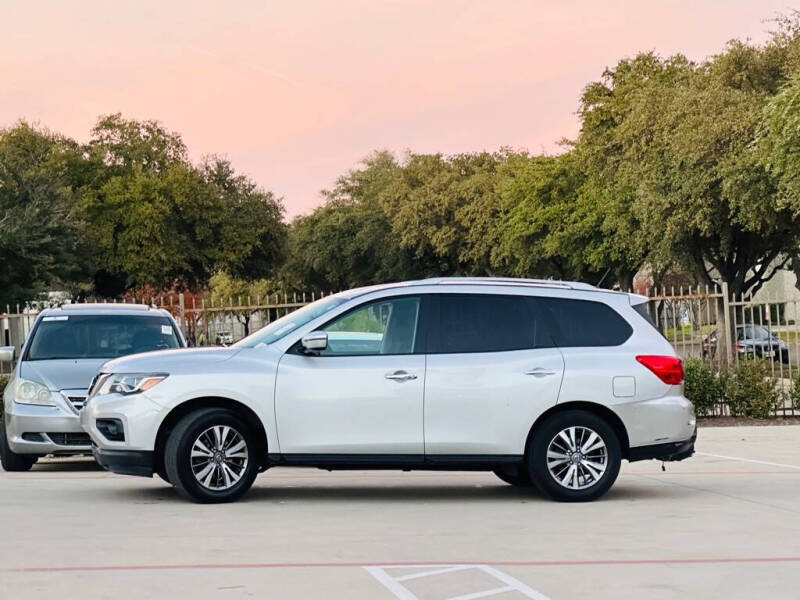 2018 Nissan Pathfinder S