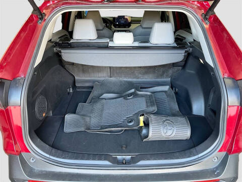 2025 Toyota RAV4 Hybrid XLE Premium