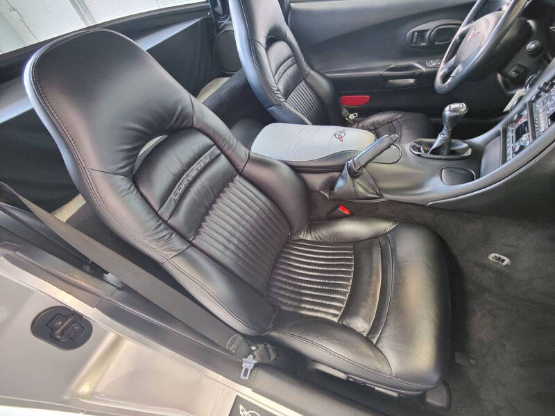 2004 Chevrolet Corvette
