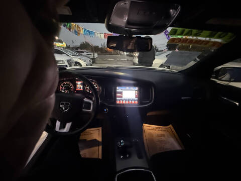 2014 Dodge Charger SXT Plus