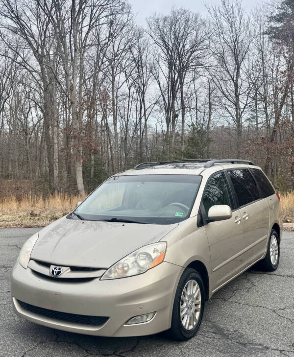 2009 Toyota Sienna for sale at ONE NATION AUTO SALE LLC in Fredericksburg VA