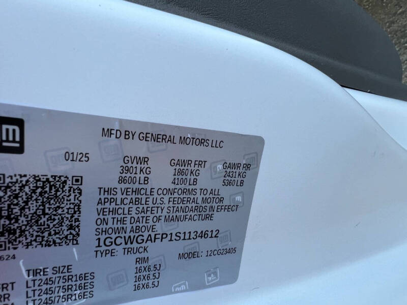 2025 Chevrolet Express 2500