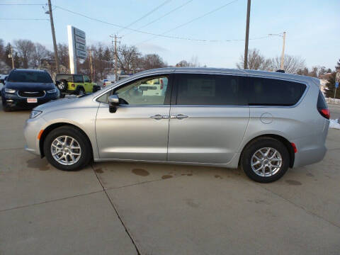 2023 Chrysler Pacifica for sale at WAYNE HALL CHRYSLER JEEP DODGE in Anamosa IA
