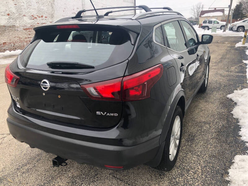 2018 Nissan Rogue Sport SV