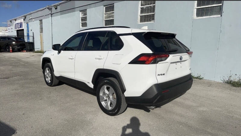 2021 Toyota RAV4 Hybrid LE