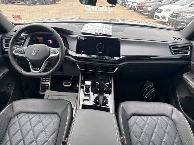 2025 Volkswagen Atlas Cross Sport SEL Premium R-Line 4Motion