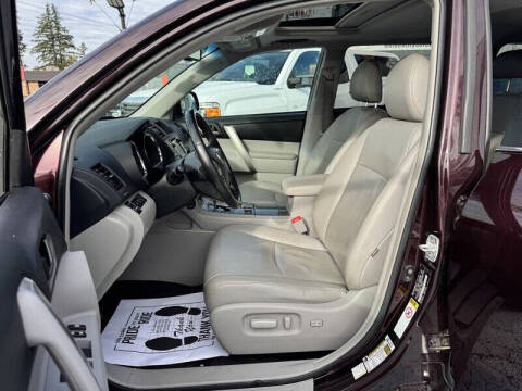 2013 Toyota Highlander Plus