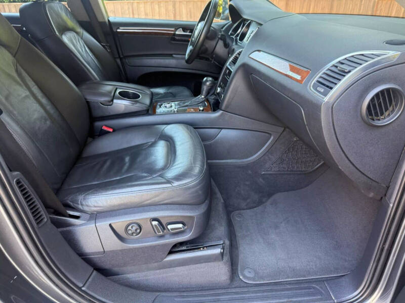 2011 Audi Q7 3.0T quattro Premium Plus