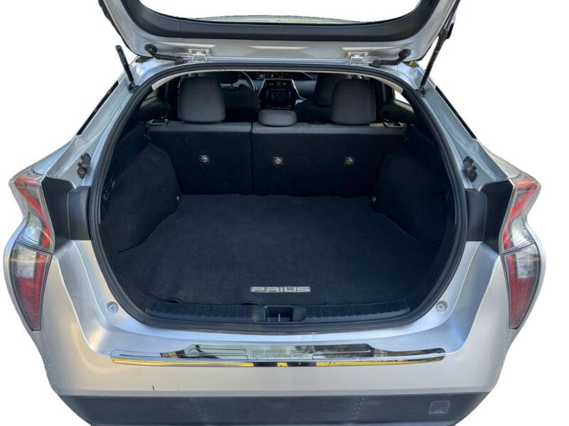 2016 Toyota Prius Two