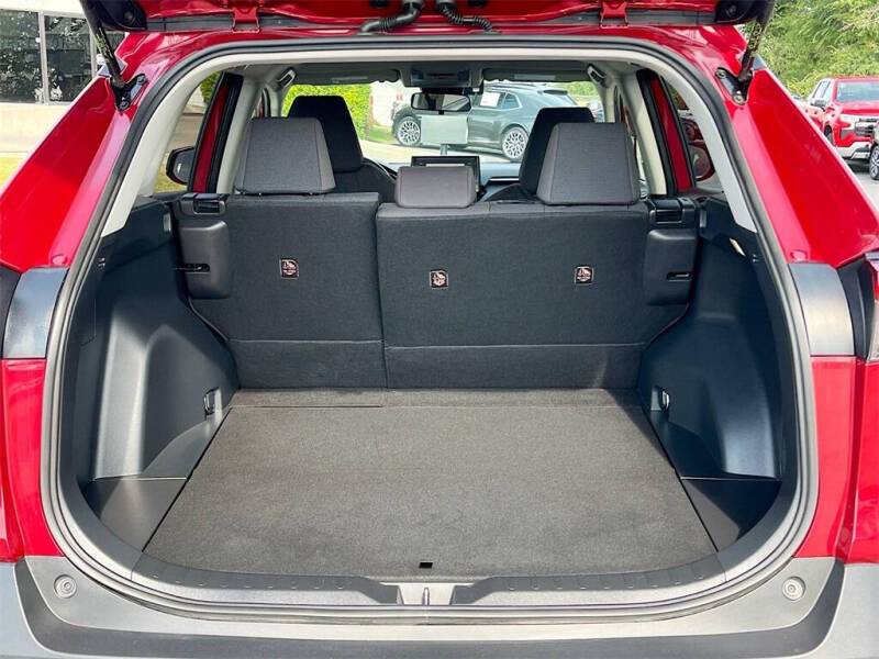 2022 Toyota RAV4 Hybrid LE