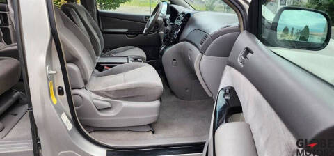 2004 Toyota Sienna LE 7 Passenger