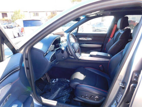 2023 Genesis GV70 2.5T Standard