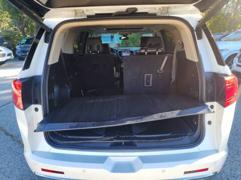 2017 GMC Acadia Denali