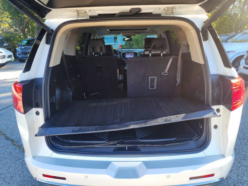 2017 GMC Acadia Denali