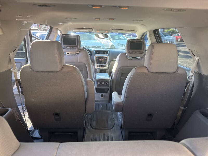 2015 GMC Acadia SLE-2