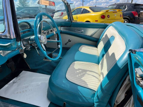 1956 Ford Thunderbird